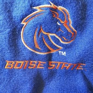NWT Boise State Broncos Fleece Dog Hoodie. Size:Large